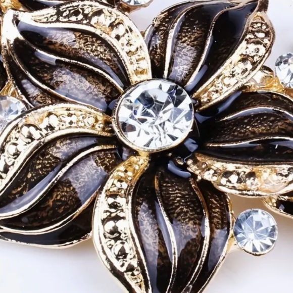 Necklace and Earrings - Coordinating Set - Dark Style-Golden Accents-Crystals - Picture 4 of 5